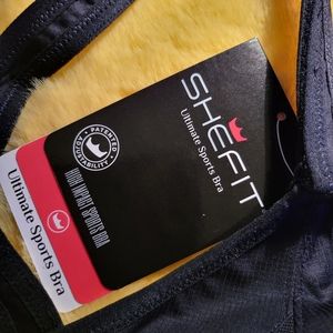 SHE FIT WOMENS SHORTS BRA .. SIZE 3X - FITS SMALLER